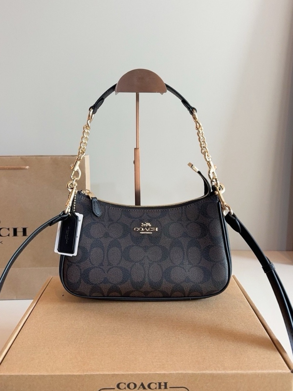 COACH Teri Shoulder Bag (Brand New) (Ships Same Day)